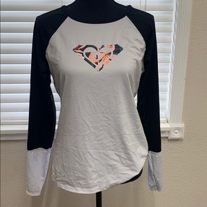 Roxy rash guard size L